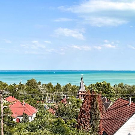 Belvárosi ház gyönyörű panorámával Balatonalmádi Exterior foto